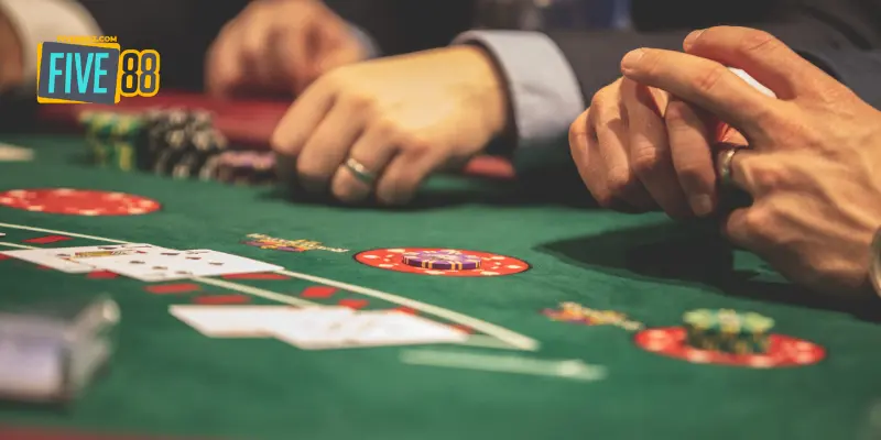 Có nhiều phương pháp giúp chúng ta làm giàu từ Poker